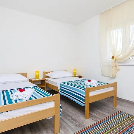 Branka 公寓 特罗吉尔